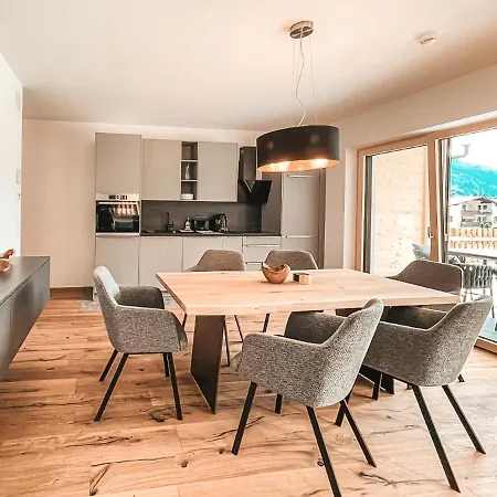 Isanora - Apartment With Private Whirlpool & Garden In Zillertal, Presented By Alpenluxus *