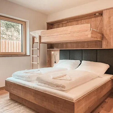 Isanora - Garden & Private Whirlpool By Alpenluxus Apartment Fuegen