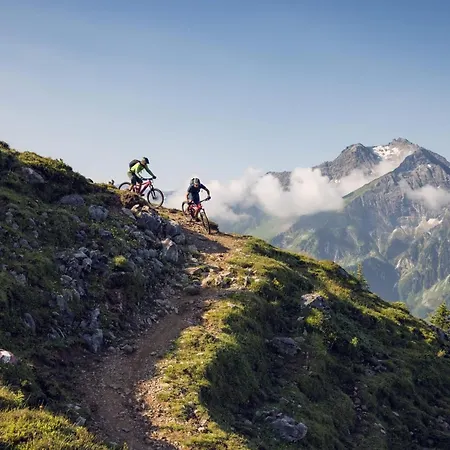 Isanora - Alpenluxus Collection דירה